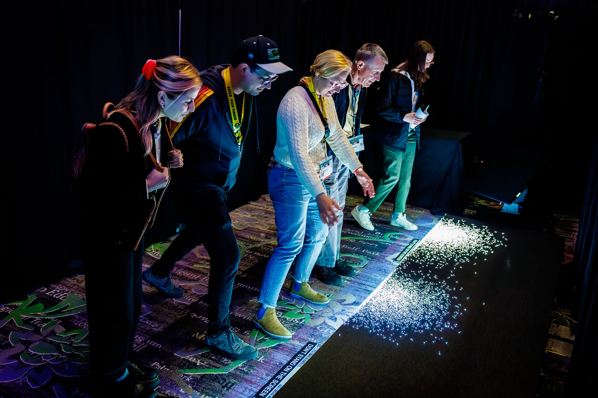 Deelnemer met VR-bril tijdens een XR Tour