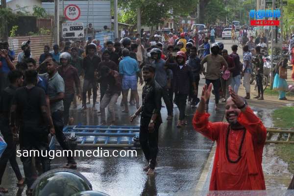 'அரகலய'வை ஒடுக்கிய பாணியில் ரணிலுக்கு எதிராகப் போராடியவர்களைக் கைது செய்யும் படலம் யாழில் ஆரம்பம்! 