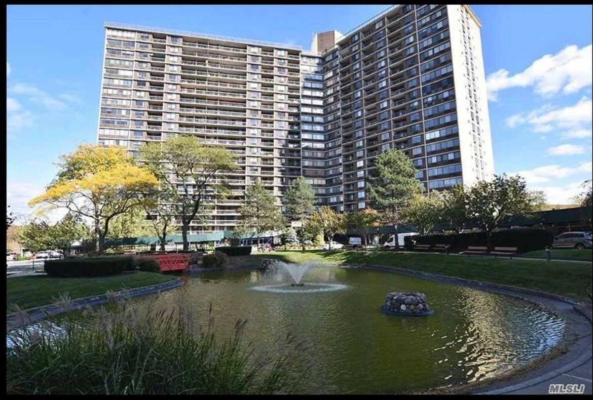 2 Bay Club Dr, #4Y