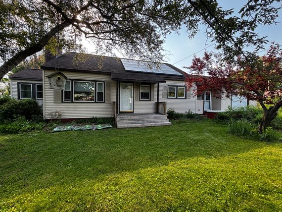 1131 Burgoyne Ave
