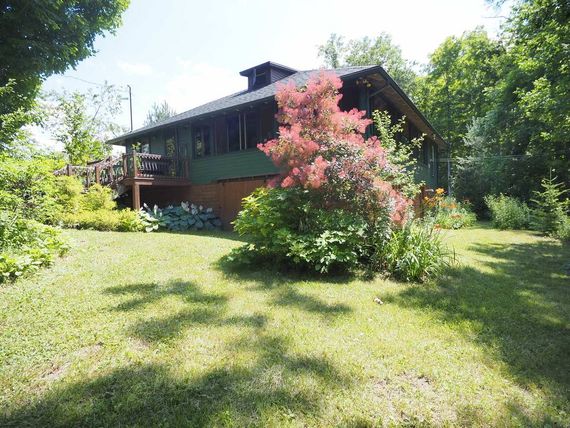 759 Young’s Corners Rd