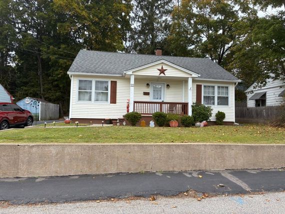 22 Farnum St