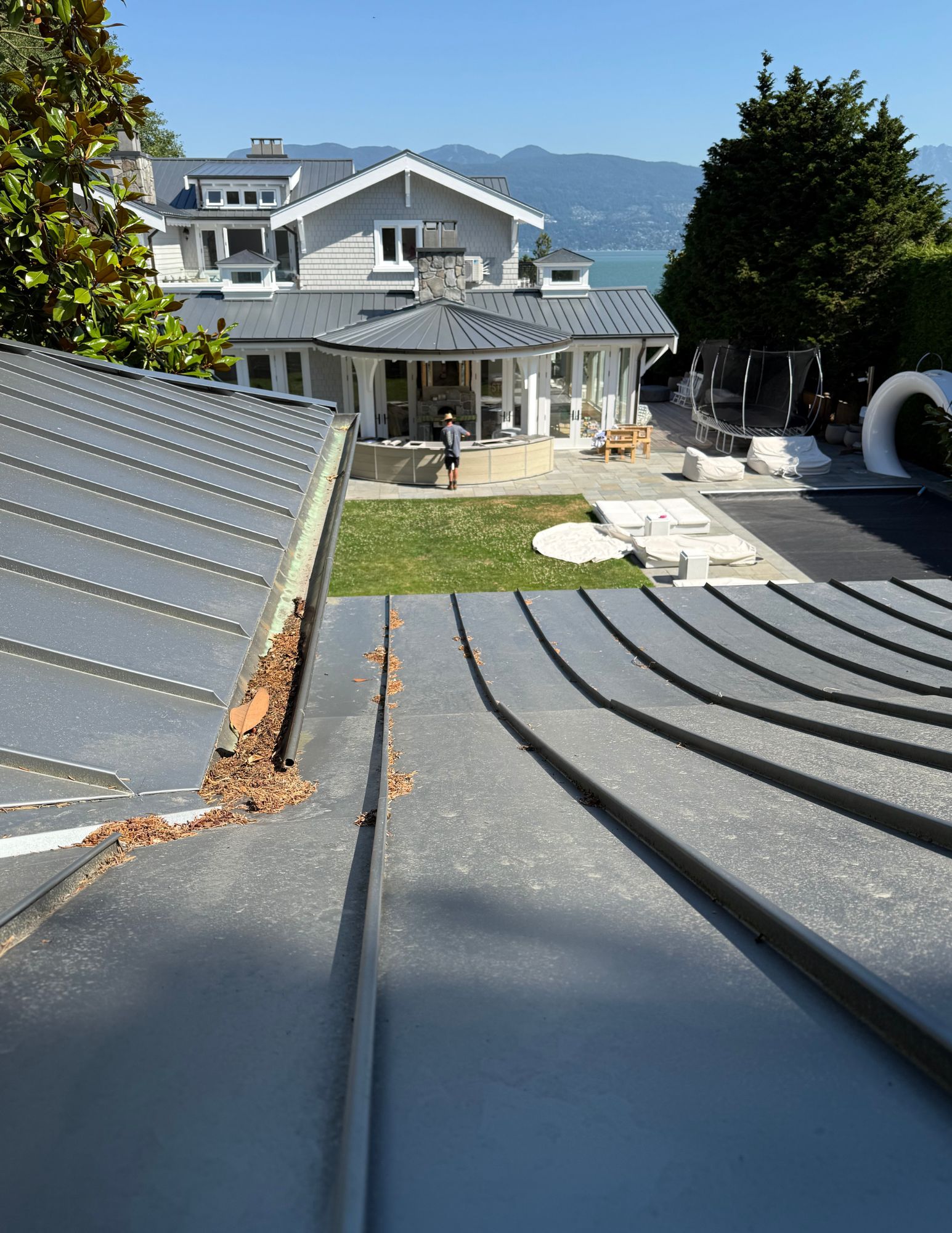 Pay Attention to Safety and Property Protection