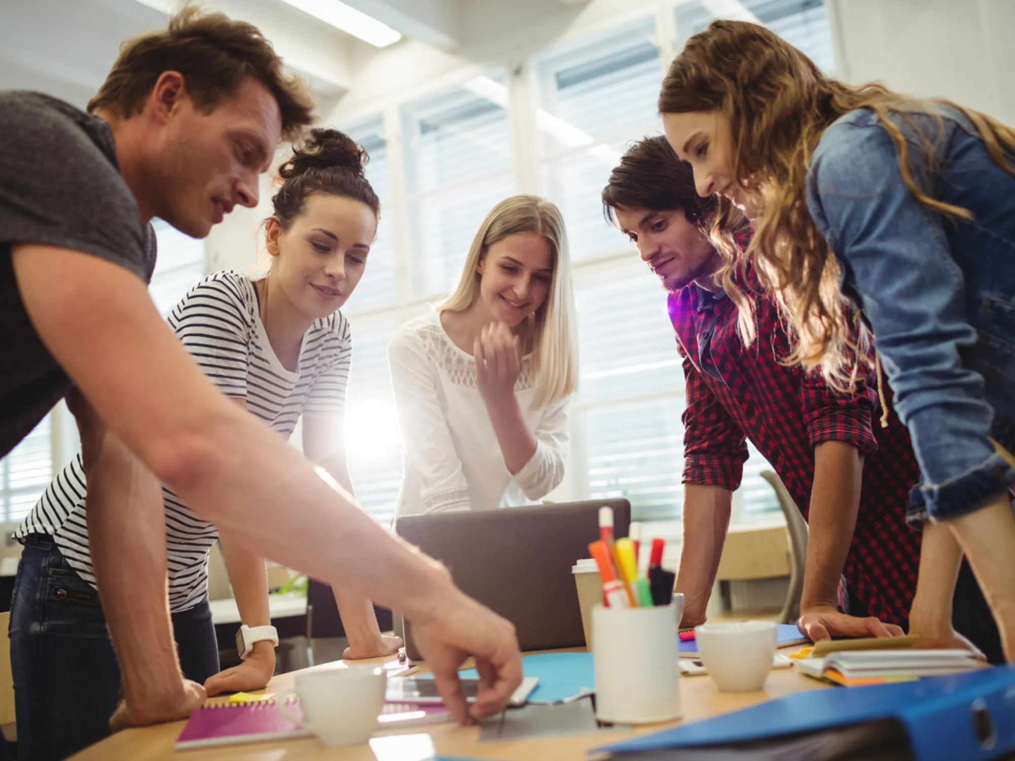 Creatividad e innovación Motores de la educación y el desarrollo.