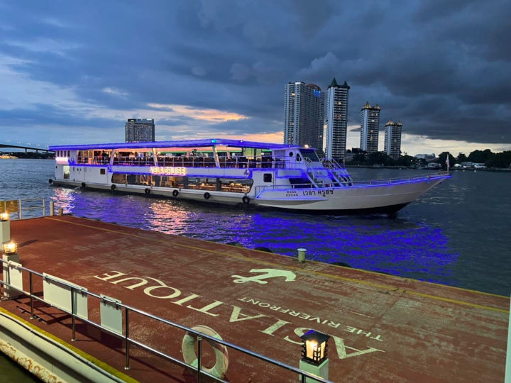 Vela Cruise Twilight Program from Asiatique The Riverfront