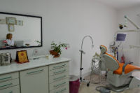 Dr Zümrüt Demir Dental Clinic