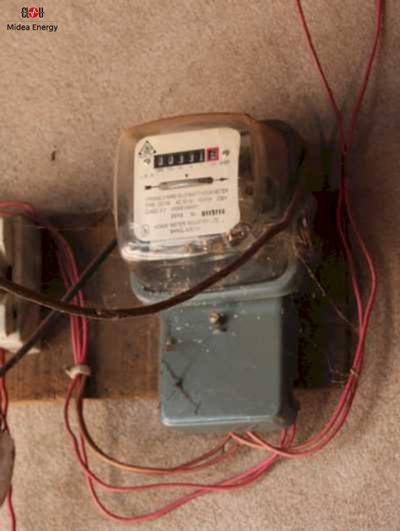 electromechanical-meter-in-the-field