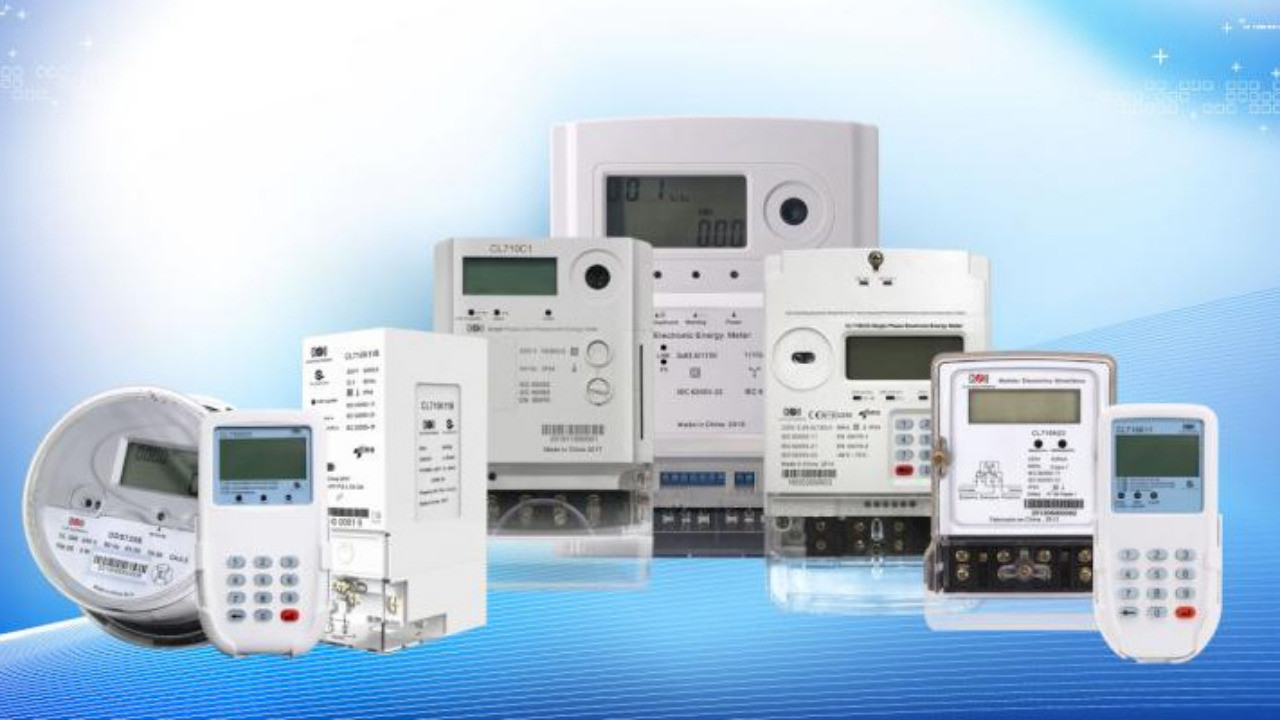 Choosing Between Post-Paid and Prepaid Meters: A Guide for Utilities