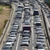 Just like rush hour traffic, power grid congestion can cause delays and inefficiencies (symbol image, credit CLOU)