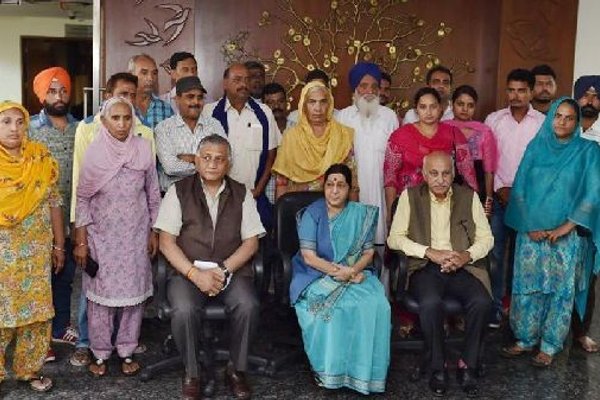 Families of 39 Indians kidnapped in Mosul told to take DNA tests Families of 39 Indians kidnapped in Mosul told to take DNA tests