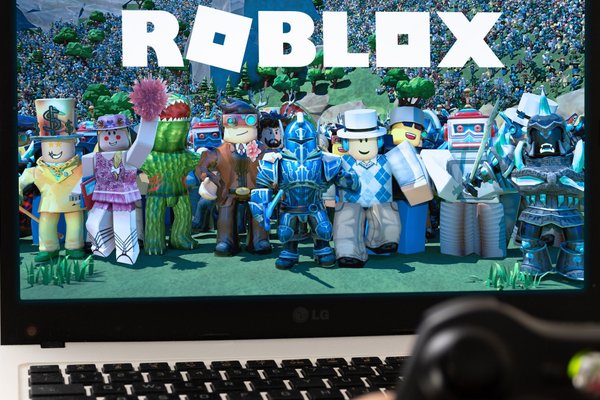  Roblox adds Agentic AI to Roblox Studio  now creators can use it to make games with a single prompt 