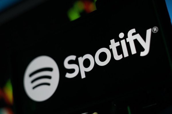 Spotify Will Start Labeling AI Artists on Its Platform Next Month