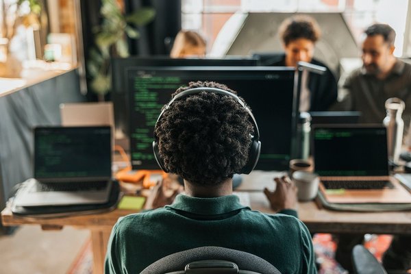 After AI Led to Layoffs, Coders Are Being Hired to Fix Vibe-Coded Screwups
