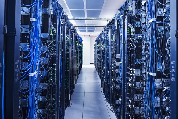 AI memory is sold out, causing an unprecedented surge in prices