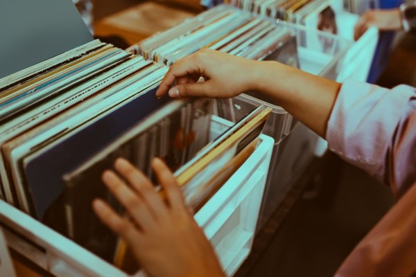 Suno is now letting users press their AI music slop to vinyl, thus alienating streaming services, artists and audiophiles 