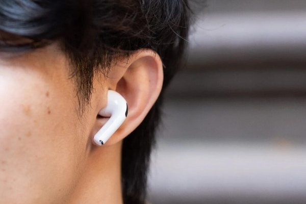 More Than a Third of All New Podcasts Are AI-Generated