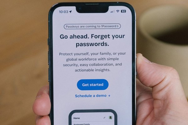 1Password lets Claude inside your accounts without handing over the keys