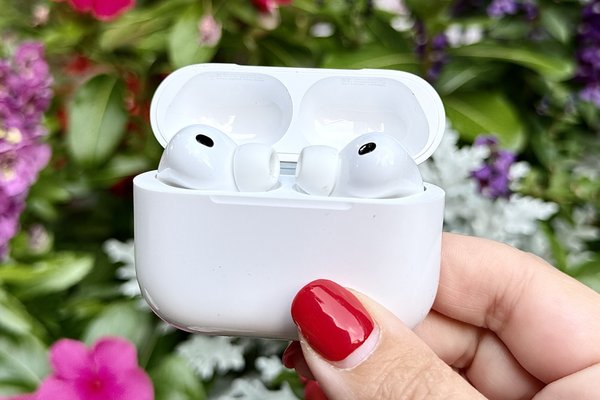  Apple calls AirPods Pro 3 best in class, and I got the inside scoop on how it re-engineered the flagship earbuds 