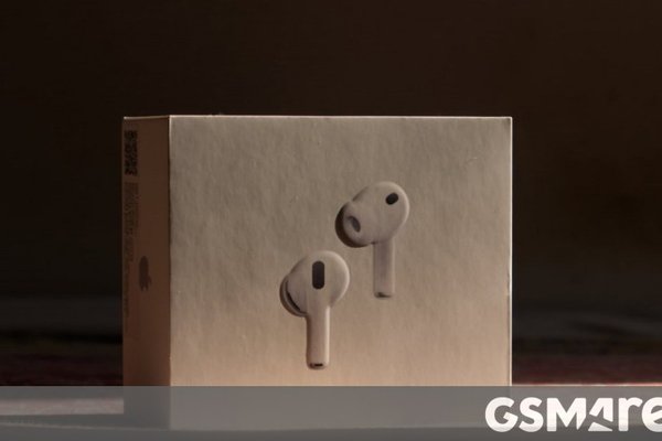 Apple has reportedly suspended the development of the AirPods Ultra