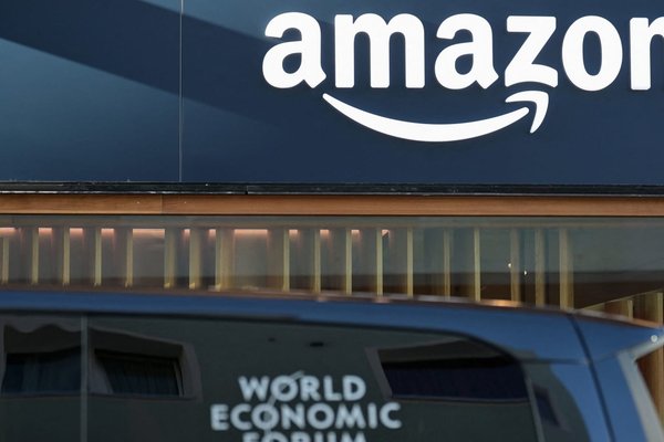 Amazon convenes deep dive internal meeting to address outages