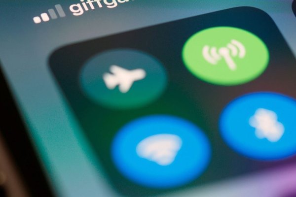 Amazon could soon be your in-flight Wi-Fi supplier, too