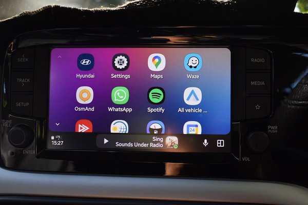 Android Auto is having a hard time recommending media