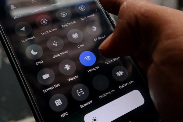How to use your old Android phone as a Wi-Fi extender