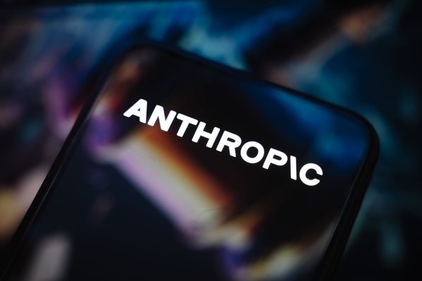 Behind Anthropics stunning growth is a sibling team that may hold the key to generative AI