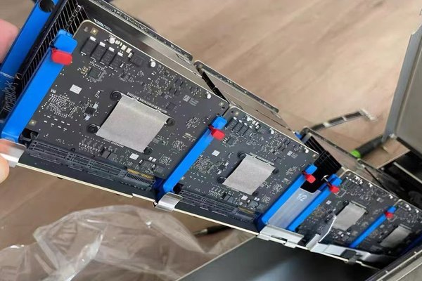 This is the first look at the inside of Apples AI servers