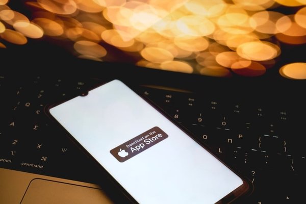 Apple shuts AI out: iOS apps just got more private