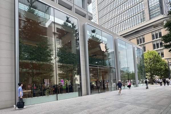Inside Apple Marunouchi: Tokyos largest Apple Store