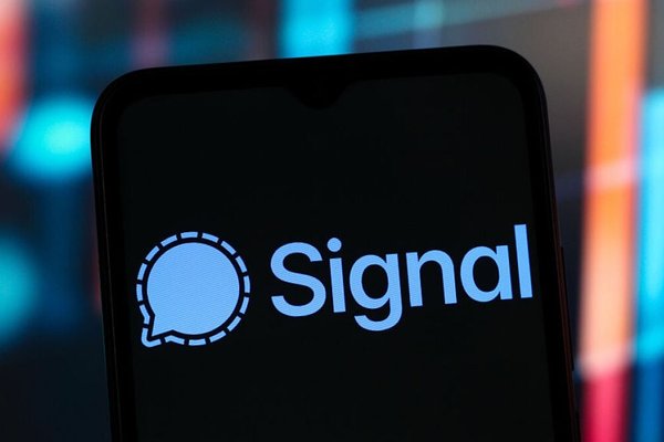 Apple bug fix will stop FBI from recovering deleted Signal messages