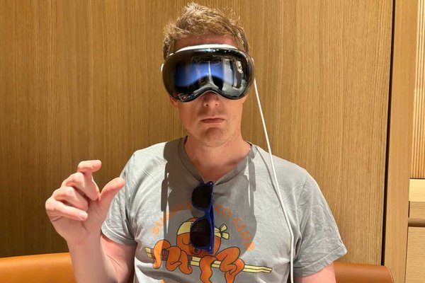 Cheaper Vision Pro takes another hit as Apple reportedly scraps key component