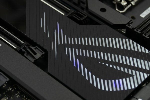 Asus might build its own RAM because everyone else is too busy