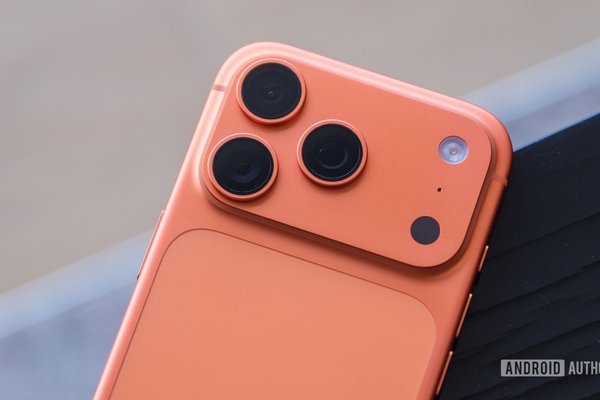 Survey explains why smartphone brands keep delaying real battery breakthroughs