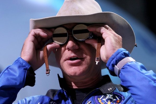 Jeff Bezos just announced plans for a third megaconstellationthis one for data centers