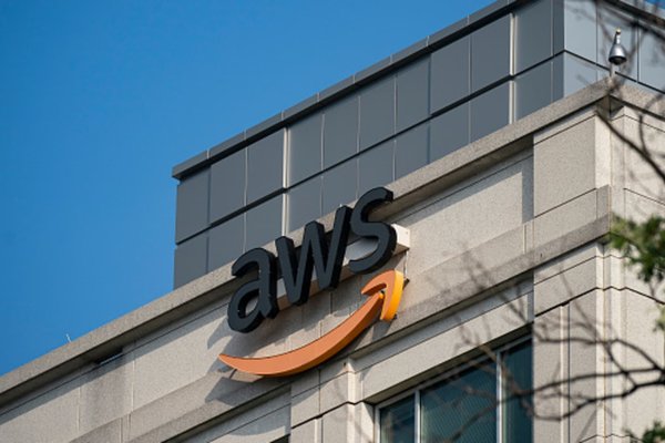 Big Techs AI spending spree: Smart long-term bet or short-term risk?