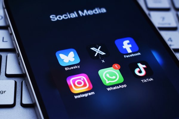 Bluesky will launch Reddit-style communities this year