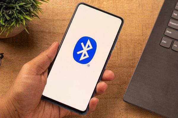 What Exactly Is Bluetooth Tethering And When Should You Use It?