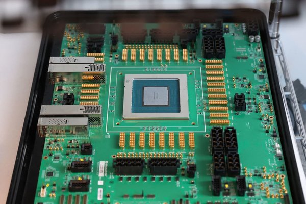 Broadcom is joining Alphabet in the AI rally. Why investors are jumping in