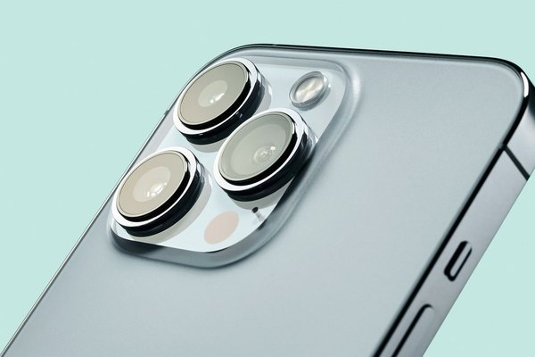 How to Turn Your Smartphone Into a Webcam