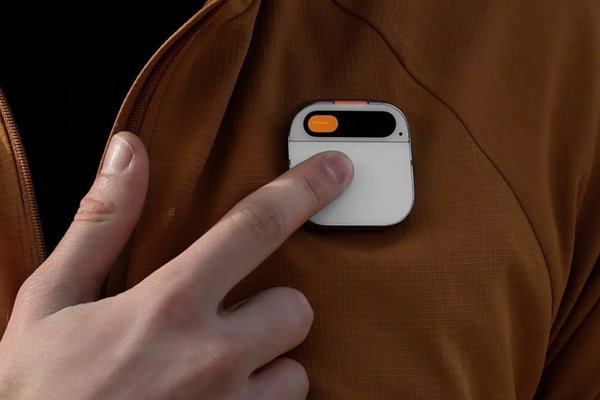 Charger recall spells more bad news for Humanes maligned AI Pin