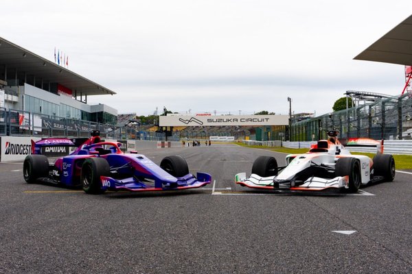 Man versus autonomous car race ends before it begins
