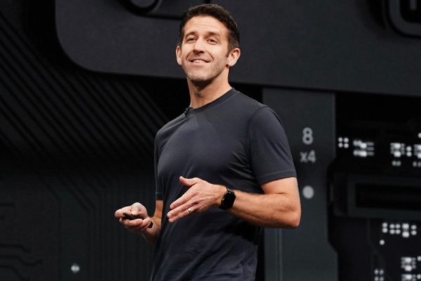 Bloomberg: John Ternus emerging as the most likely successor to Tim Cook as Apple CEO - 9to5Mac