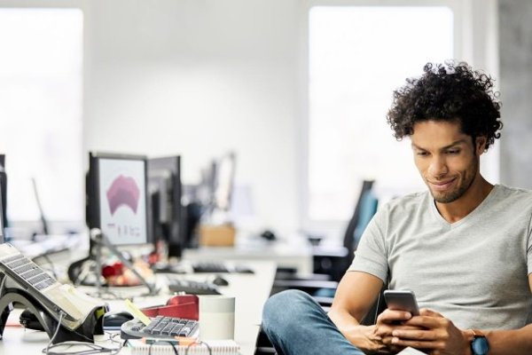 5 Reasons to Unplug From Social Media for Better Mental Health