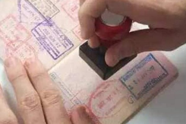 How US shutdown can affect H1B and student visa processes?