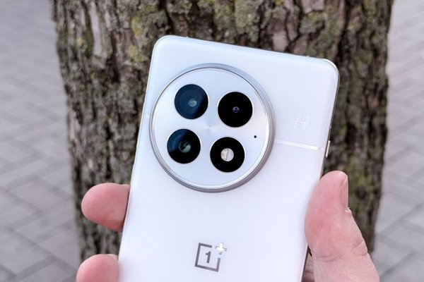Forget iPhone 16 Pro Max OnePlus 13s battery life is unbelievably good