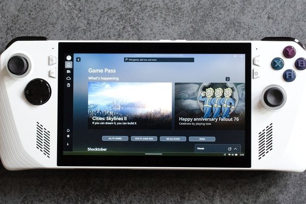 Microsoft is now in a handheld gaming PC race