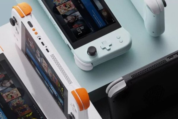 Ayaneos new handheld PC will run a Steam OSclone, HoloISO