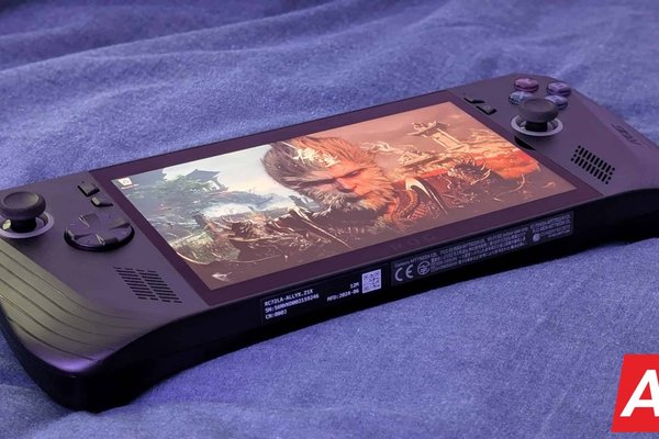 Microsoft says it will improve handhelds with Xbox experiences